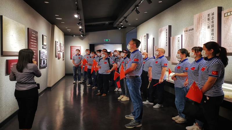 重溫崢嶸歲月，感悟紅色初心 ——瀘天化弘旭黨委開展“學(xué)黨史 感黨恩 跟黨走” 主題黨日活動(dòng)(圖3)